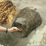 Navi-antiche-di-Pisa_Cesto-di-vimini-in-corso-di-scavo.-Alluvione-di-età-augustea.jpg