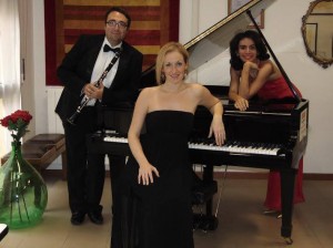 1450666_224220221258341_5933197163041270268_n