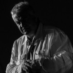 Luomo-dal-fiore-in-bocca_La-patente-1160x773